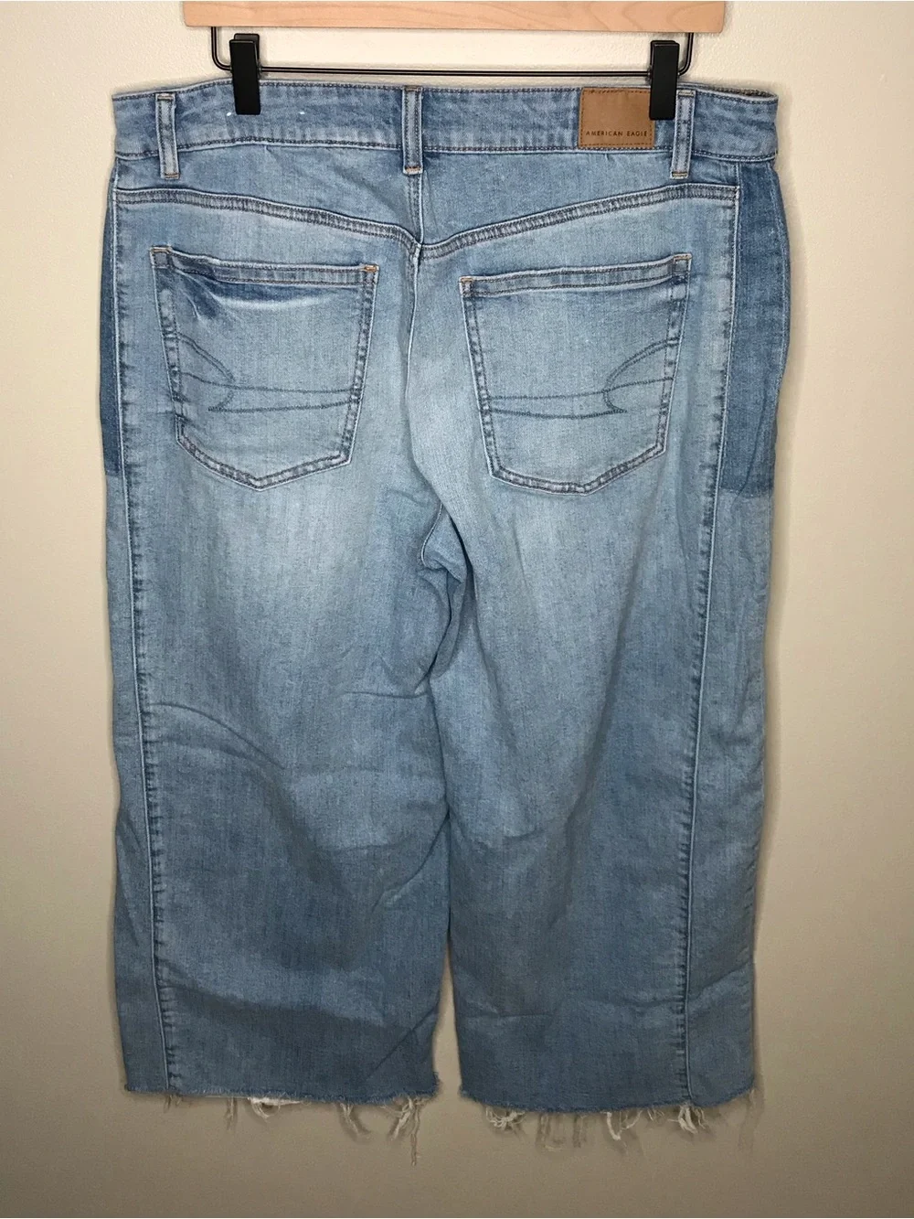 American Eagle Low Rise Baggy Wide Leg Jeans Women’s Size 12 - Picture 3 of 7